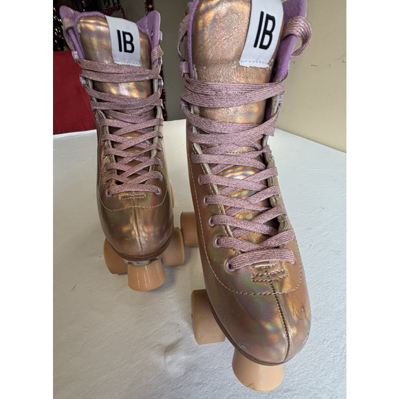 IB Roll Out Holographic Roller Skates Rose Gold Leather EU 39 Women 8 - Picture 2 of 8